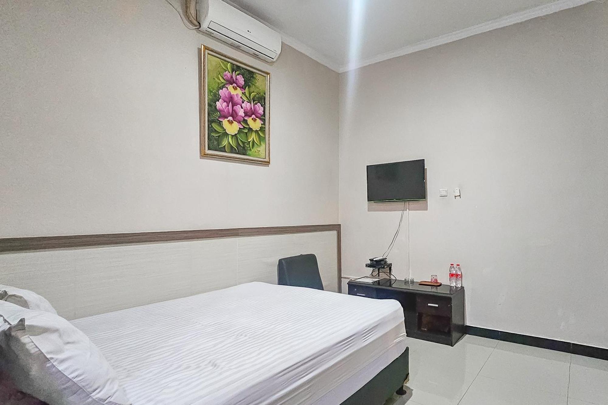 Wisma Brata Mitra Reddoorz Sukabumi Eksteriør billede